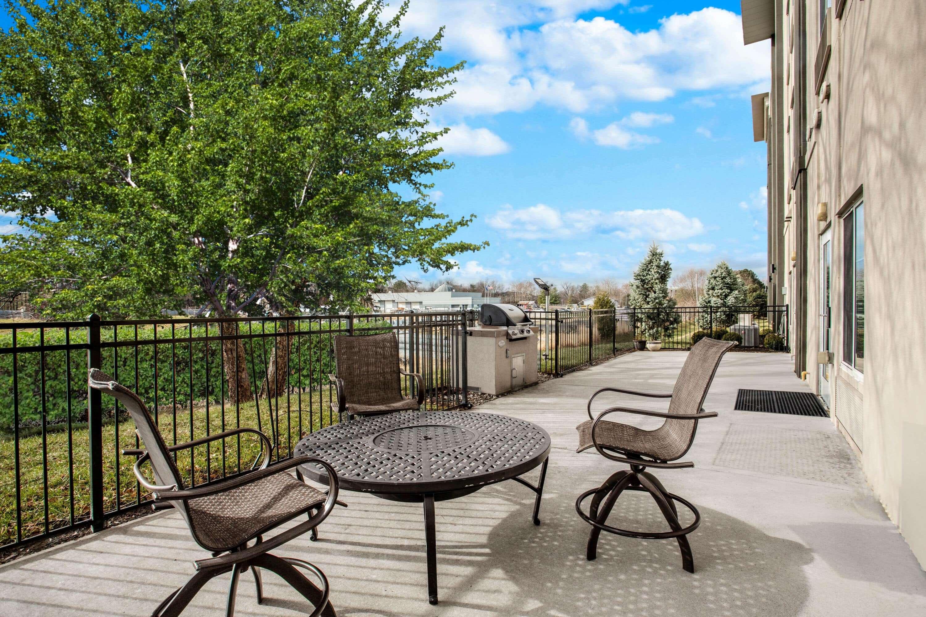 La Quinta By Wyndham Columbus - Edinburgh Ξενοδοχείο Εξωτερικό φωτογραφία