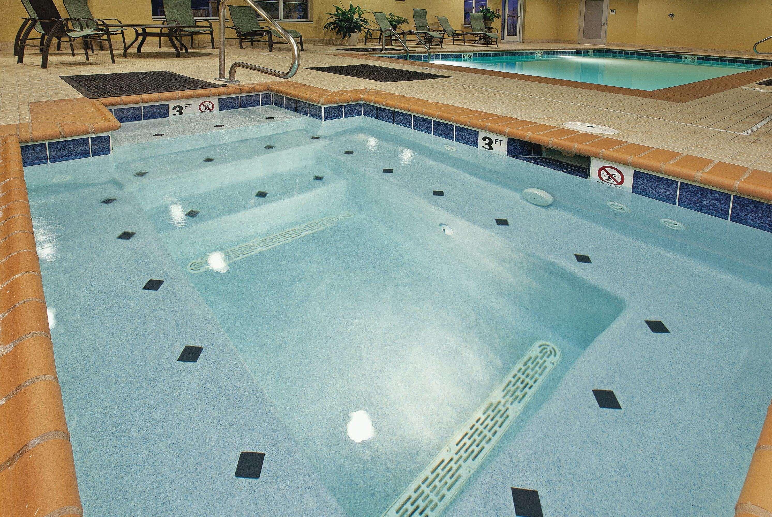 La Quinta By Wyndham Columbus - Edinburgh Ξενοδοχείο Εξωτερικό φωτογραφία